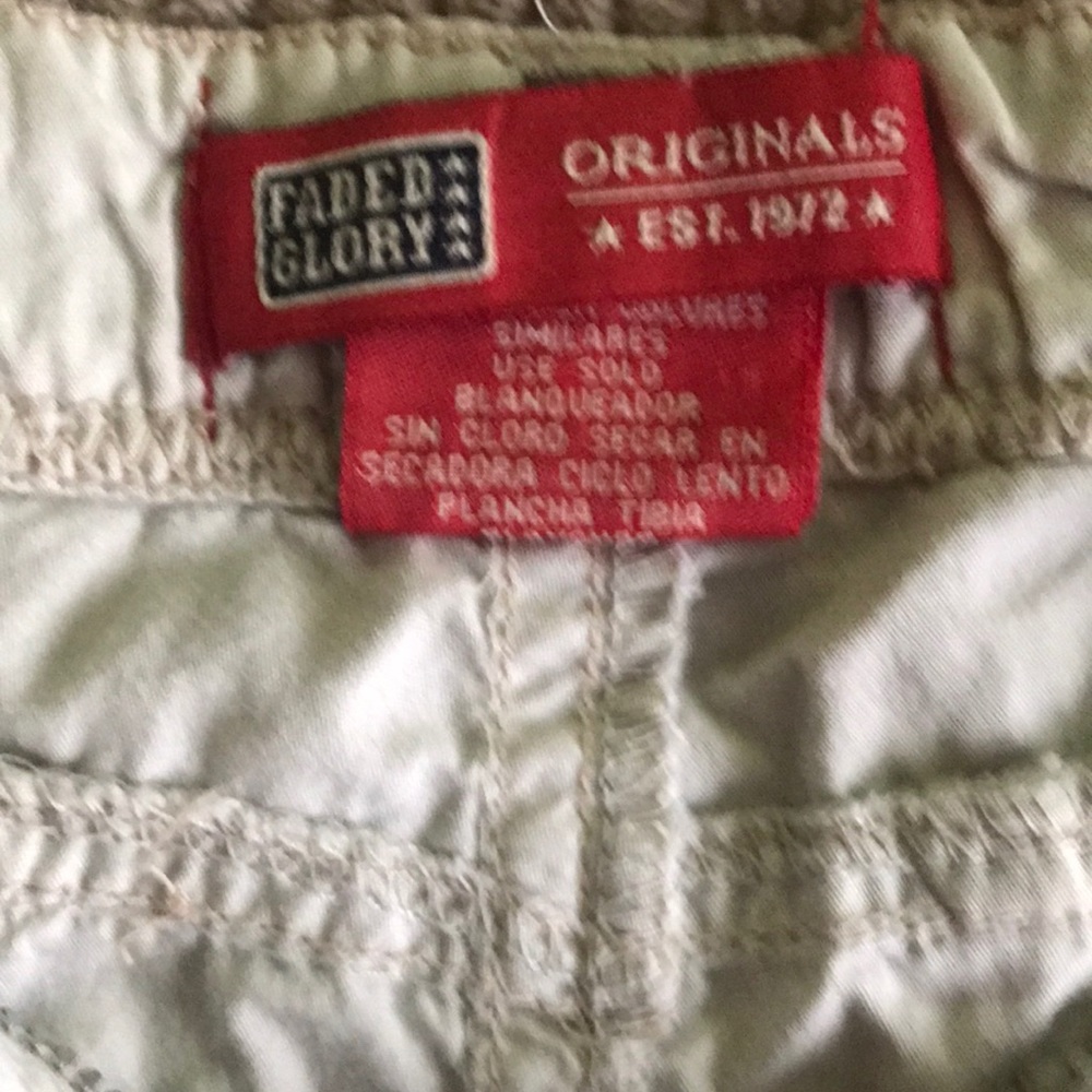 Capris - Picture 2 of 4
